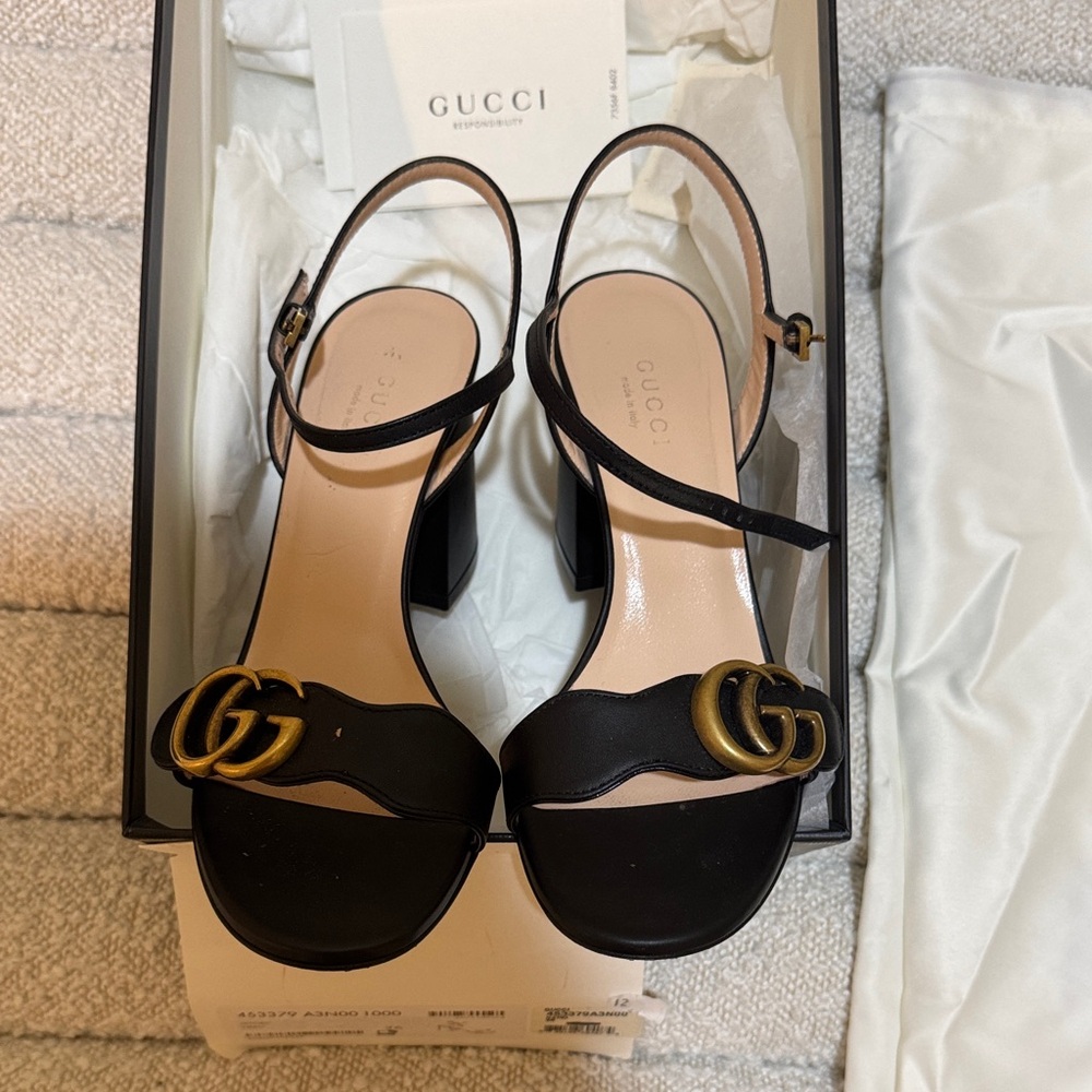 Gucci Black Heels with Double G Logo